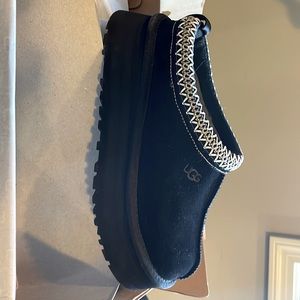 Ugg Tazz clog. NWT. Size 7